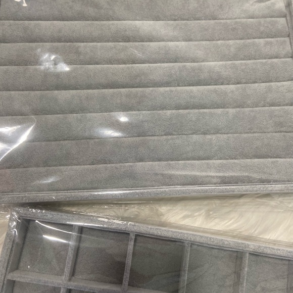 Gray Jewelry Organizer Tray Set - Picture 3 of 4